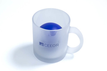 Tampónová potlač logo Ceeor na hrnček