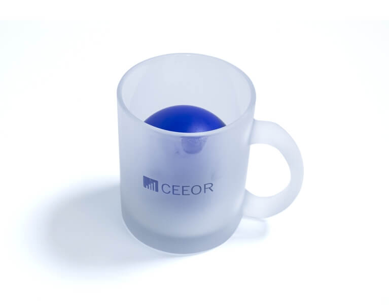 Tampónová potlač logo Ceeor na hrnček