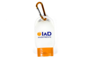 Tampoprint logo IAD na klícenku s kremem Tampoprint logo IAD na klícenku s kremem