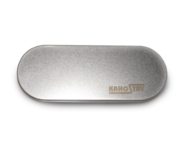 Gravirovanie laserom logo Kahostav na krabicku