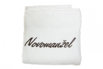Výšivka logo Novomanžel na ručník Vysivka logo Novomanzel na rucnik