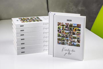 Diár s vlastnou obálkou logo