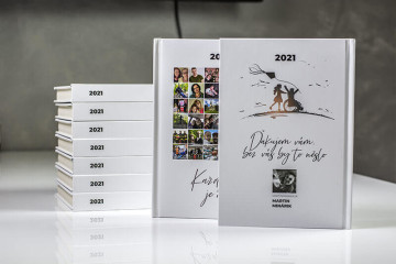 Diáre s vlastnou obálkou logo