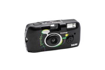 Fotoaparát s tamponovým potiskem logo