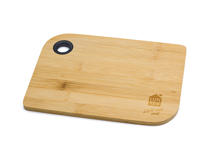 Dřevěná deska na krájení s logem