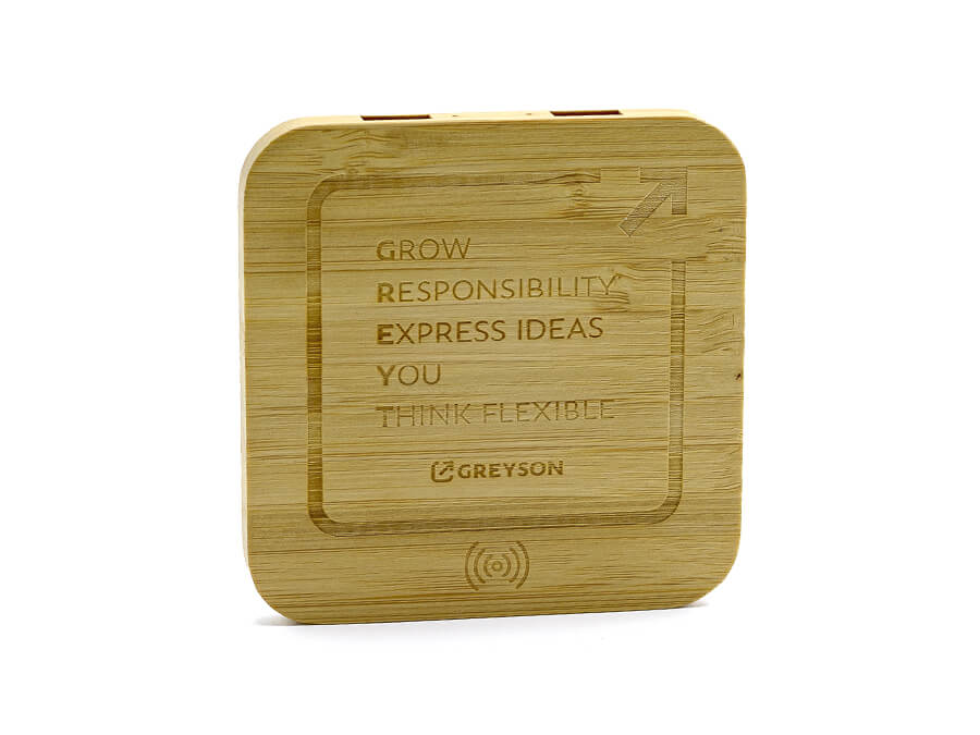 Powerbanka s dřevěným obalem