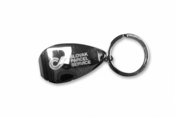 Gravírovanie laserom logo Slovak parcel service na kľúčenku