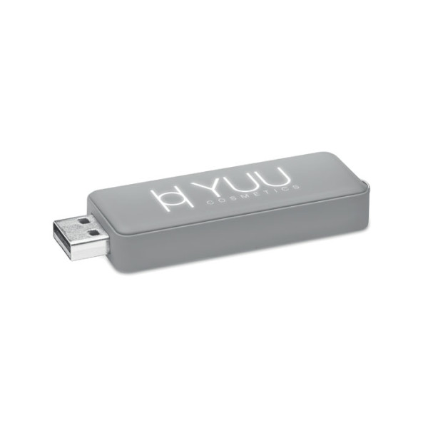 USB flash disk se svítícím logem