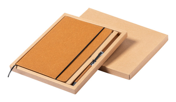 Zápisník z recyklované kůže