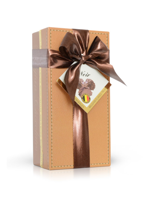 Truffle mléčné s hoblinkami z hořké čokolády (okrový leather box s mašlí) 250 g