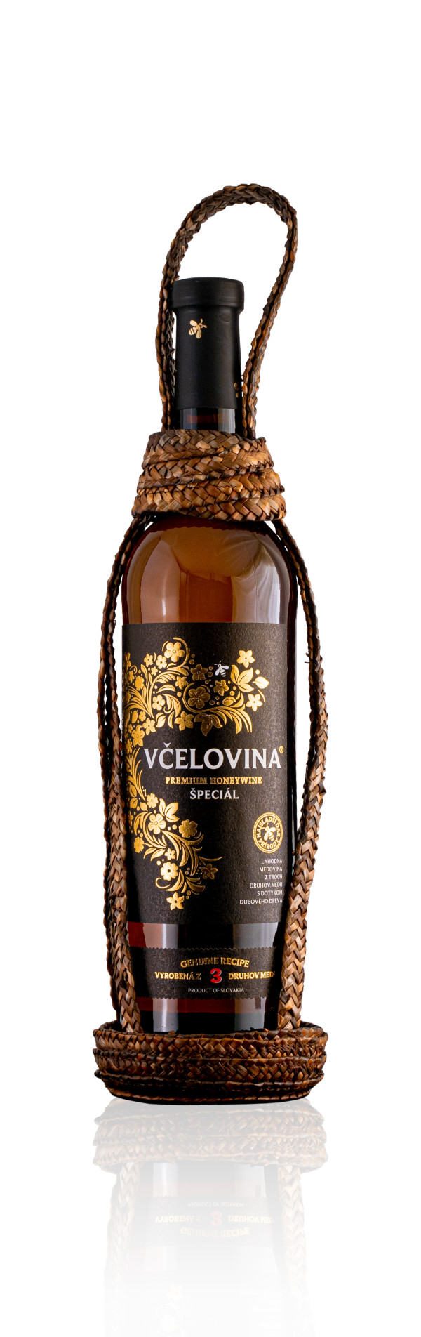 Včelovina Speciál 750 ml ve slaměném košíku