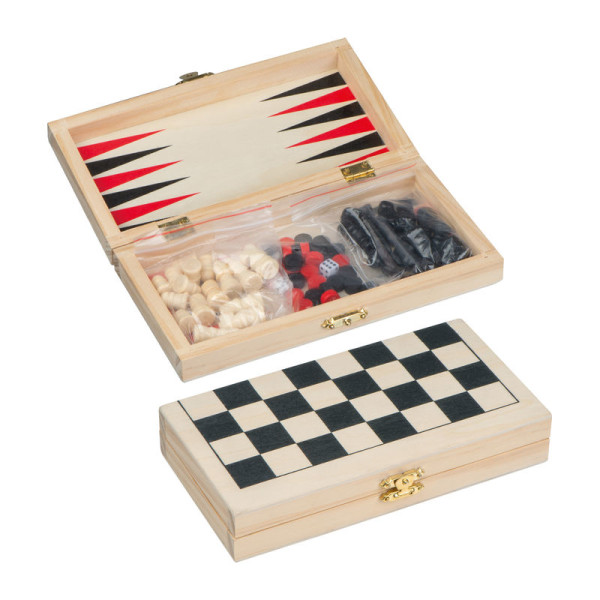 Hra backgammon - šachy - dáma