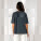 Blaster unisex oversized tričko s vysokým výstřihem - sttu815-indiainkgrey_studio_lifestyle_main_back - variant Eg STTU815C7151L