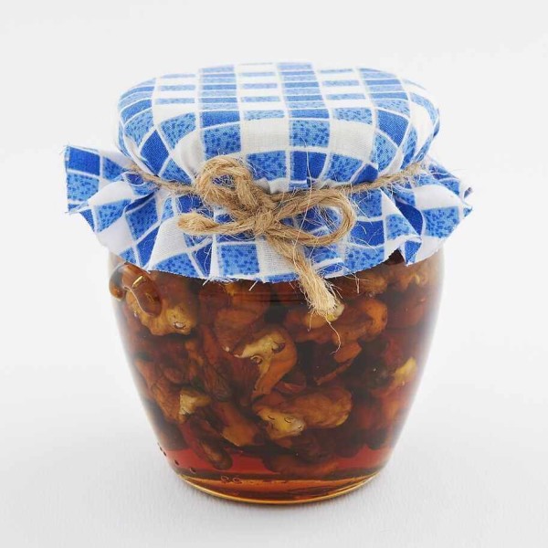 Vlašské ořechy v medu 260g