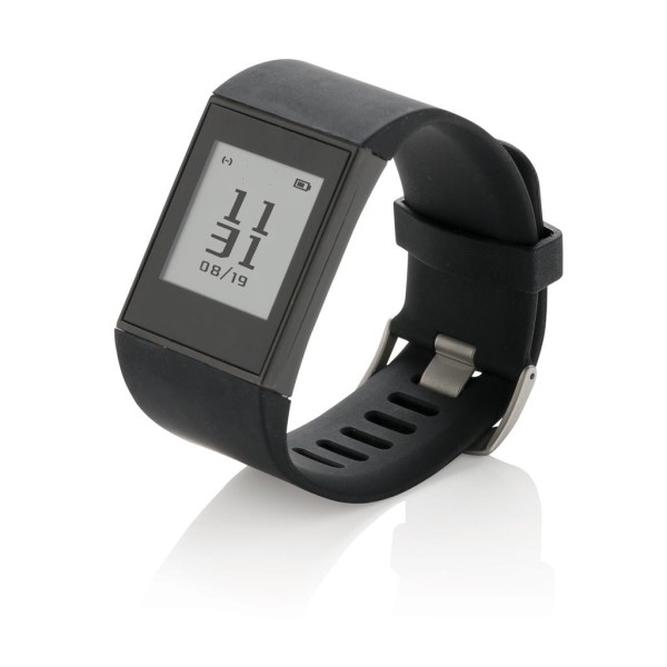 Multi-sportovní hodinky E-ink