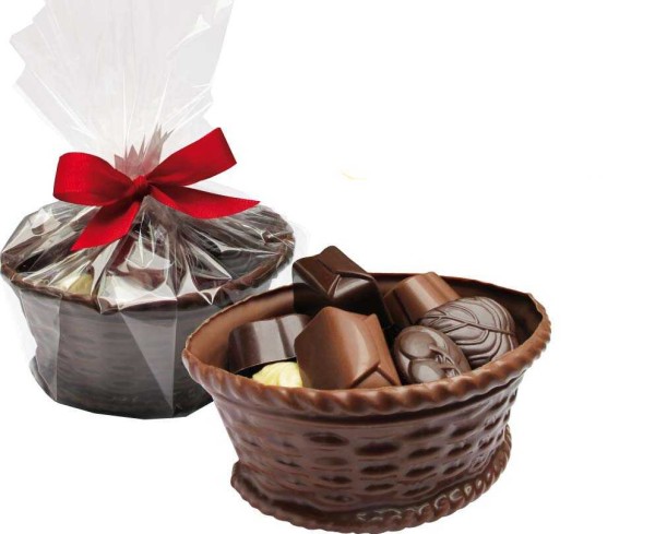 Čokoládový košíček s pralinkami